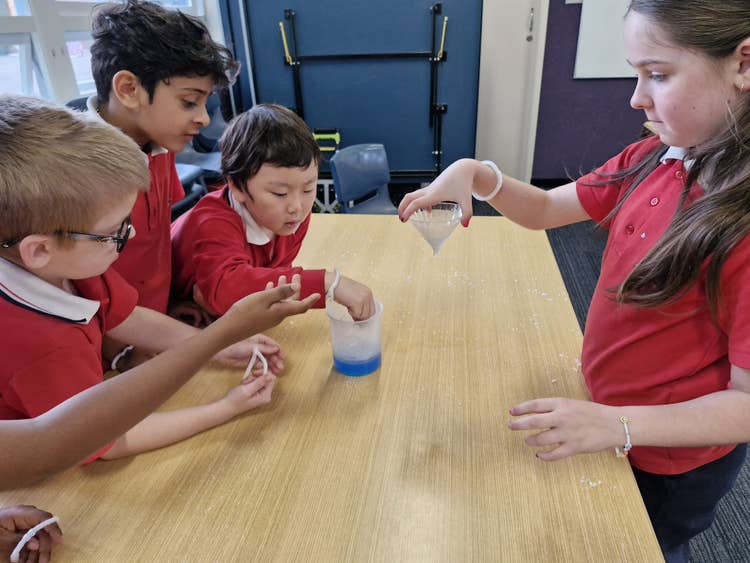 students-science-experiment